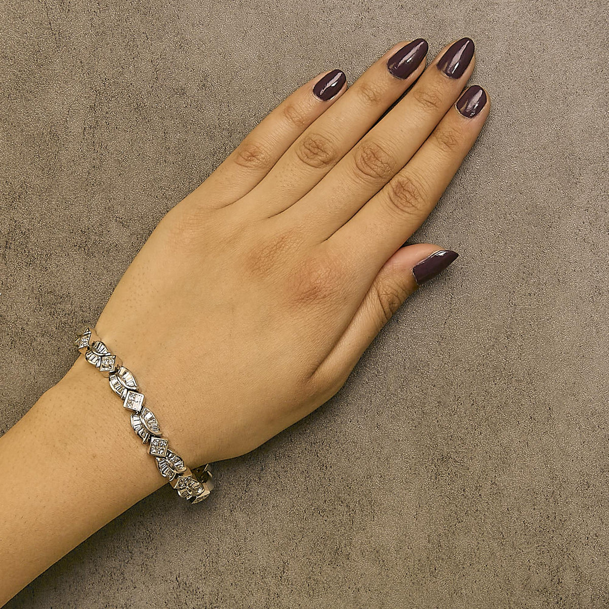 14K White Gold 8 5/8ct Cttw Princess and Baguette Diamond Geometric Twist Link Bracelet (G-H Color, VS1-VS2 Clarity) - 7" by Infinite Jewels